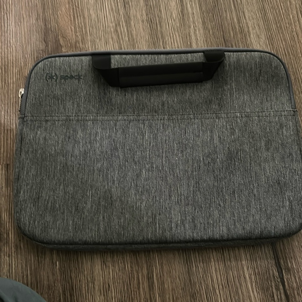 Speck computer case